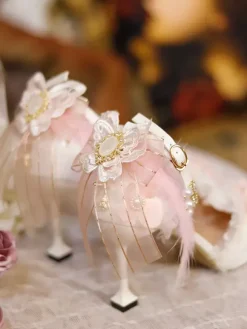 Sweet Lolita Footwear Fleurs blanches Chaînes Volants PU Cuir Talon aiguille Escarpins Lolita