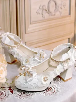 Sweet Lolita Footwear Perles blanches Chaînes N艙uds Bout pointu Escarpins Lolita en cuir PU