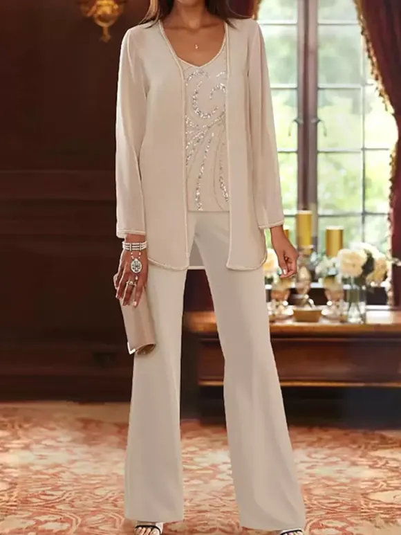 Tenue de mère de mariée 3 piècse conçue avec décolleté et manches longues à paillettes pour les invités de mariage