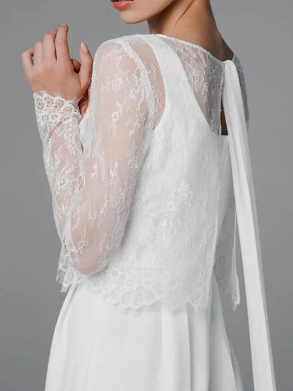 Tenue mariage femme combinaison mariée blanche cape en dentelle