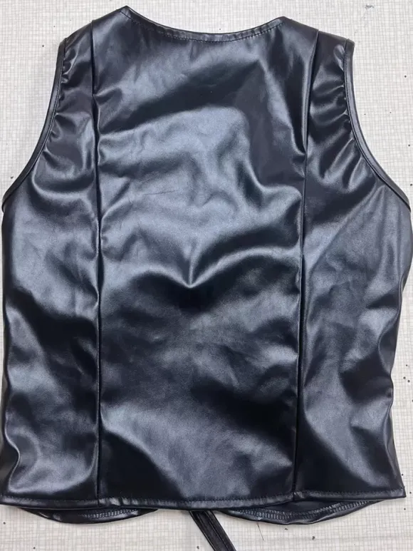 Tenue de club Top élégant col en V plissé sans manches en cuir PU épaule ouverte