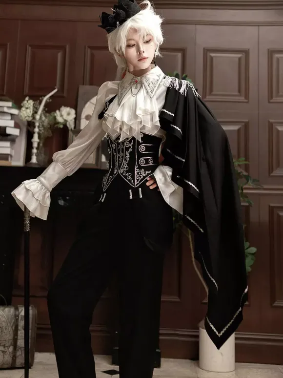 Tenues Ouji Lolita Gothique : cape à manches longues haut blanc ceinture noire et pantalon