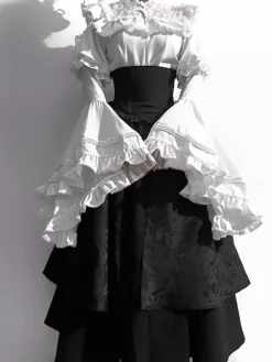 Tenues gothiques Lolita en dentelle à volants chemisier à manches longues et jupe noire ensemble deux pièces