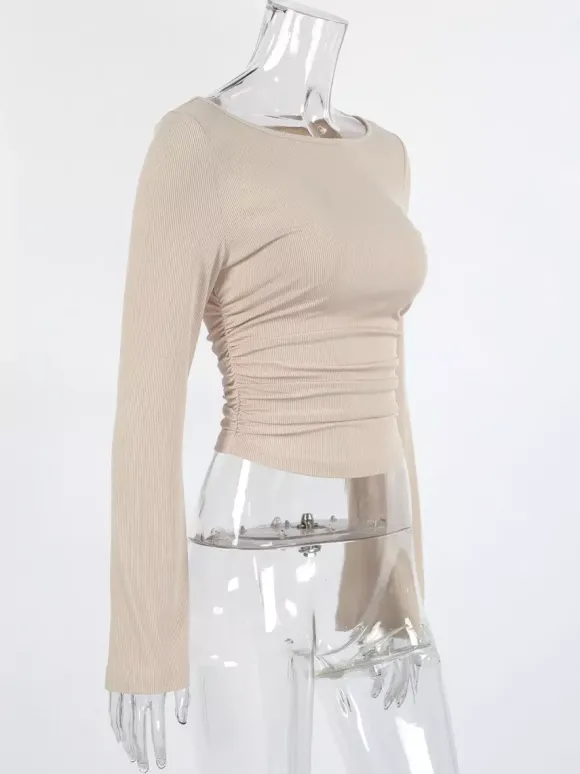 Top beige côtelé à manches longues pour femme - Coupe ajustée manches évasées et froncées sur le devant - Style streetwear minimaliste et basique pour le printemps 2026