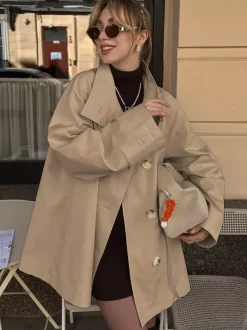 Trench-coat femme en mélange de coton - Coupe oversize minimaliste à double boutonnage et manches larges - Collection printemps-été 2026