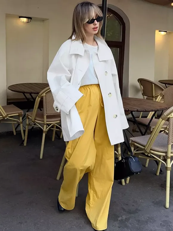 Trench-coat femme en mélange de coton - Coupe oversize minimaliste à double boutonnage et manches larges - Collection printemps-été 2026