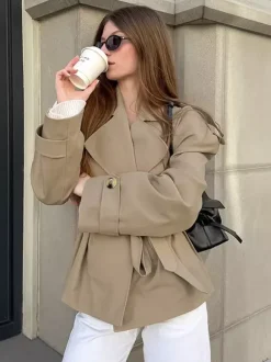 Trench-coat court kaki à ceinture pour femme - Veste croisée chic - Collection printemps 2026