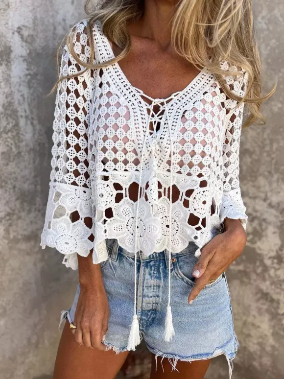 T-shirt bohème ajouré en crochet blouse blanche à col en V et lacets en dentelle