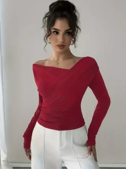 T-shirt à manches longues noir à col asymétrique en polyester pour femme