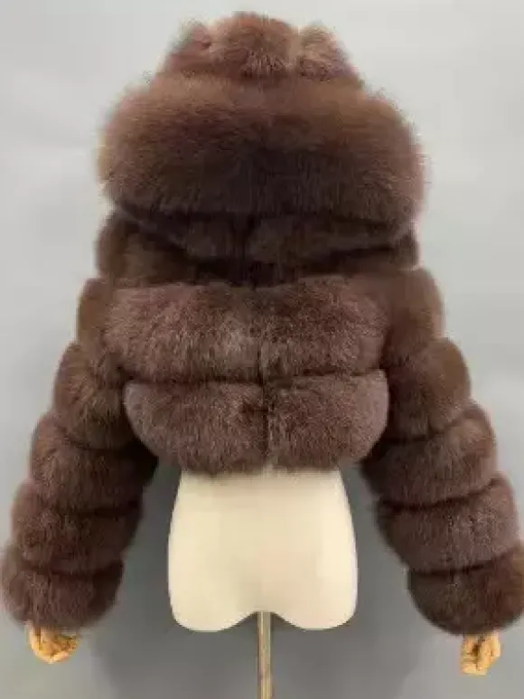 Veste blanche en fausse fourrure avec capuche manteaux courts tendance pour femmes vêtements d'hiver 2026