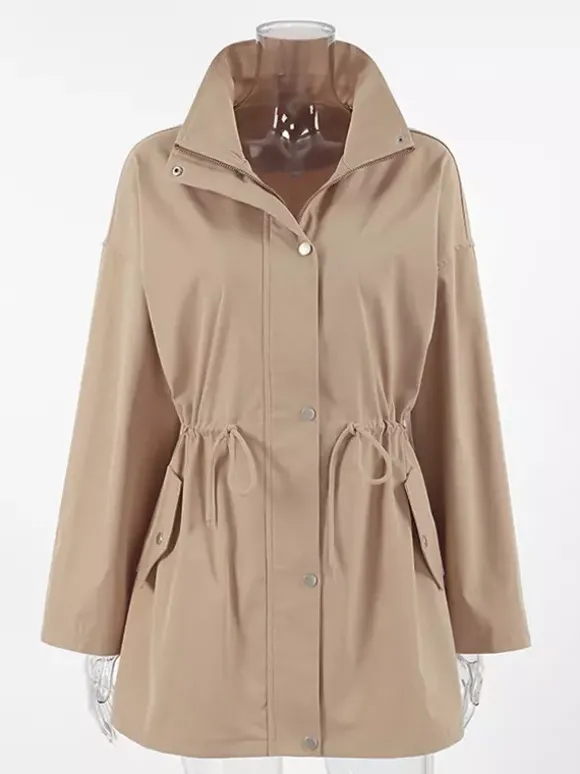 Veste coupe-vent kaki à col montant pour femme - Taille élastiquée avec cordon de serrage - Coupe ample - Style cargo utilitaire - Collection printemps 2026