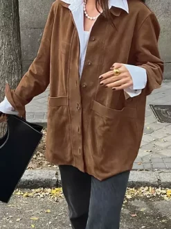 Veste-chemise femme en faux daim beige - Haut oversize rétro à poches cargo - Style streetwear décontracté printemps 2026