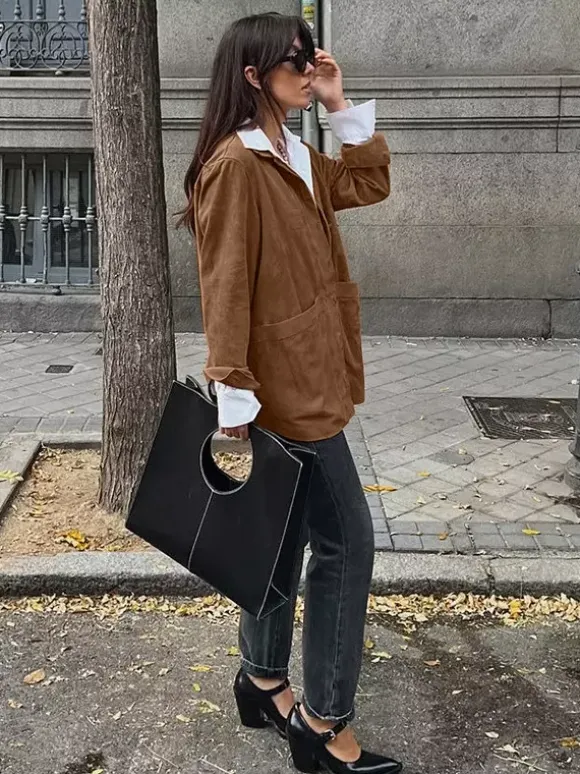 Veste-chemise femme en faux daim beige - Haut oversize rétro à poches cargo - Style streetwear décontracté printemps 2026