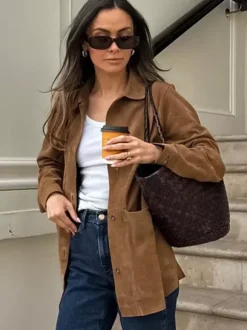 Veste-chemise femme en faux daim beige - Haut oversize rétro à poches cargo - Style streetwear décontracté printemps 2026