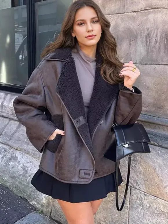 Veste en similicuir aux tons Maillard Revers en fausse peau de mouton Vêtements d'extérieur de printemps surdimensionnés pour femmes 2026