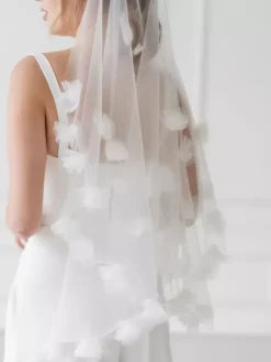 Voile de mariée classique en dentelle et tulle à bords coupés