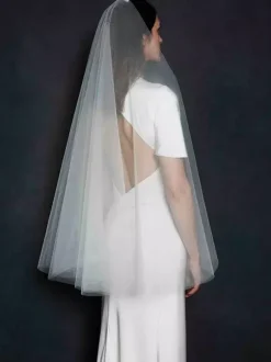 Voile de mariée en tulle à bords coupés