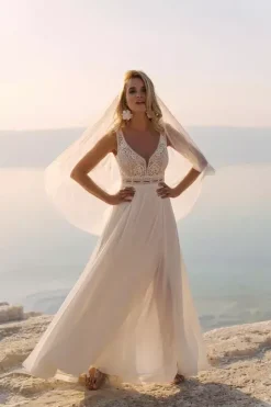 Voile de mariée classique à deux niveaux en tulle et paillettes bord coupé