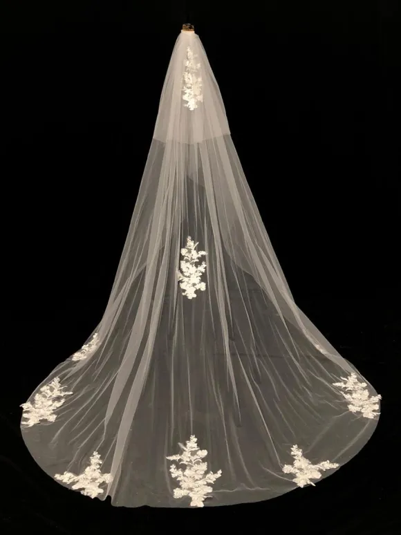 Voiles de mariée cascade Voiles de mariée en tulle en dentelle à deux niveaux