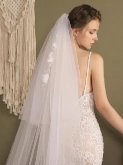 Voiles de mariée cascade Voiles de mariée en tulle en dentelle à deux niveaux