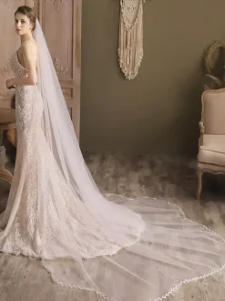 Voiles de mariage ivoire à un niveau tulle bord fini cascade long voile de mariée
