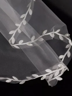 Voiles de mariage ivoire à un niveau tulle bord fini cascade long voile de mariée