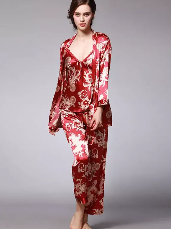 Vêtements d'intérieur à col rabattu et manches longues aspect soie