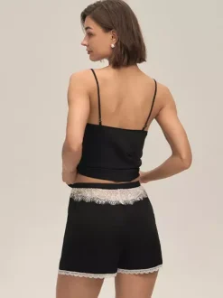 Vêtements d'intérieur à bretelles col sans manches tenue en mousseline